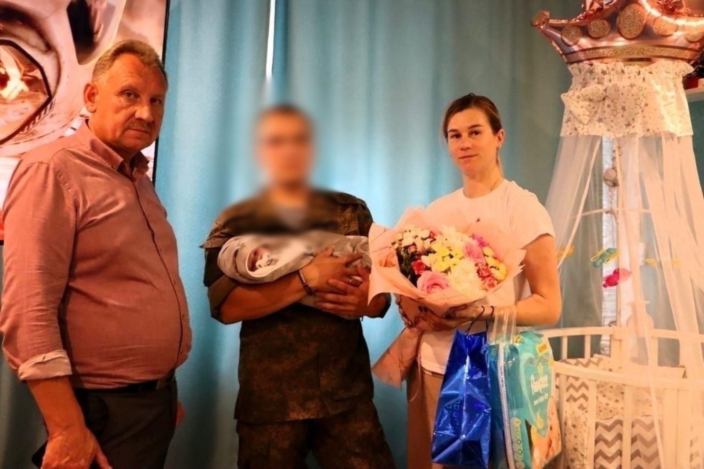 Житель подмосковного Зарайска приехал из зоны СВО на рождение дочери