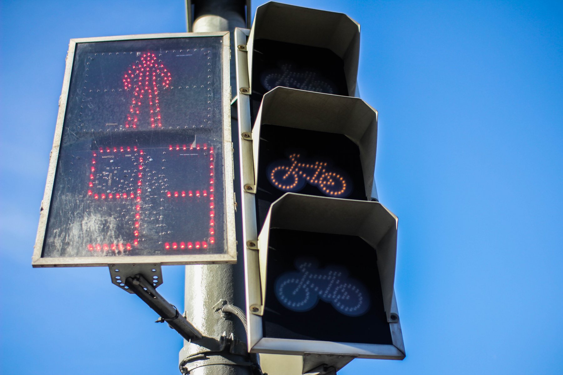 Работу еще шести светофоров оптимизировали в Московской области 
