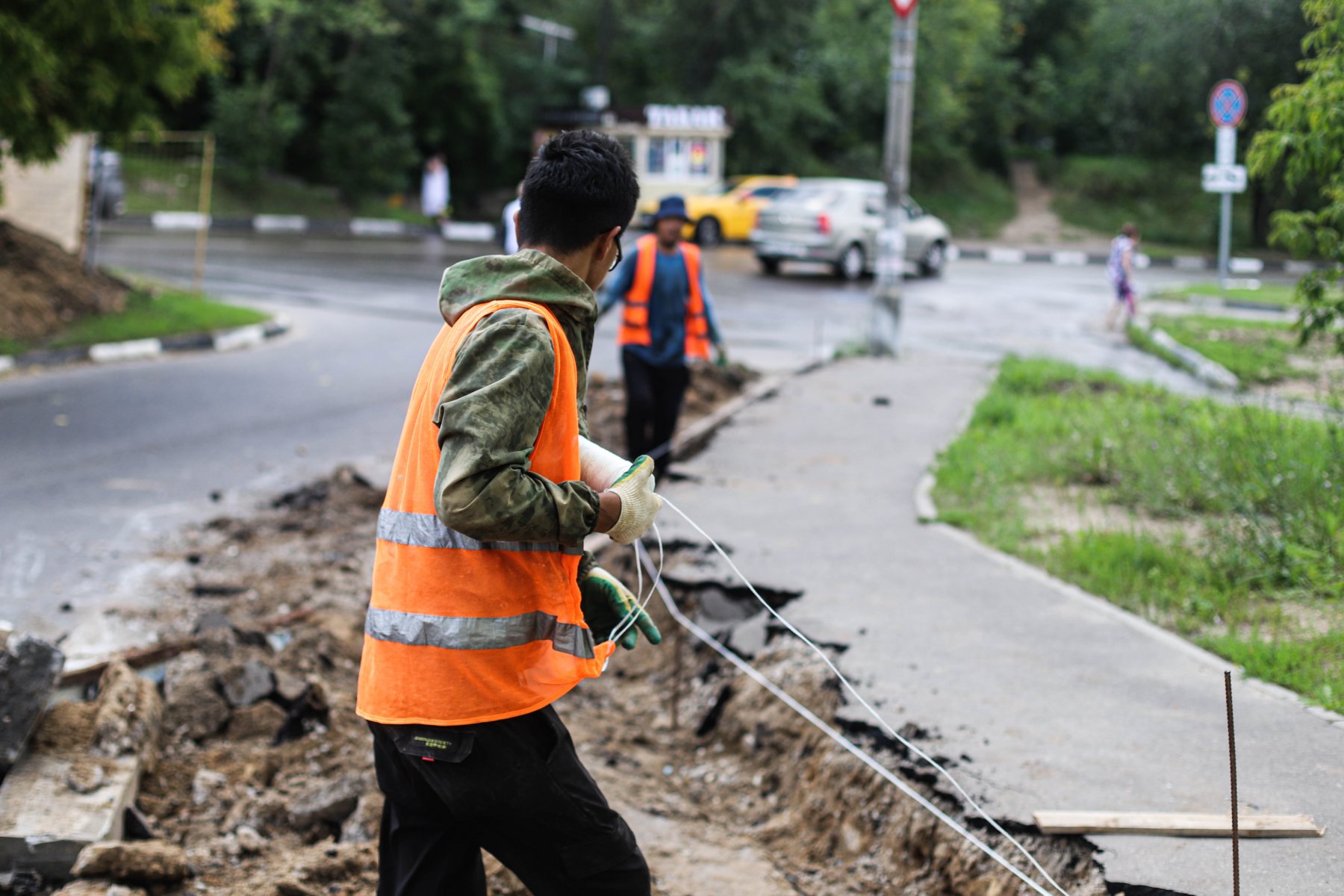 За сутки в Московской области устранили более 1,3 тысячи дорожных ям 
