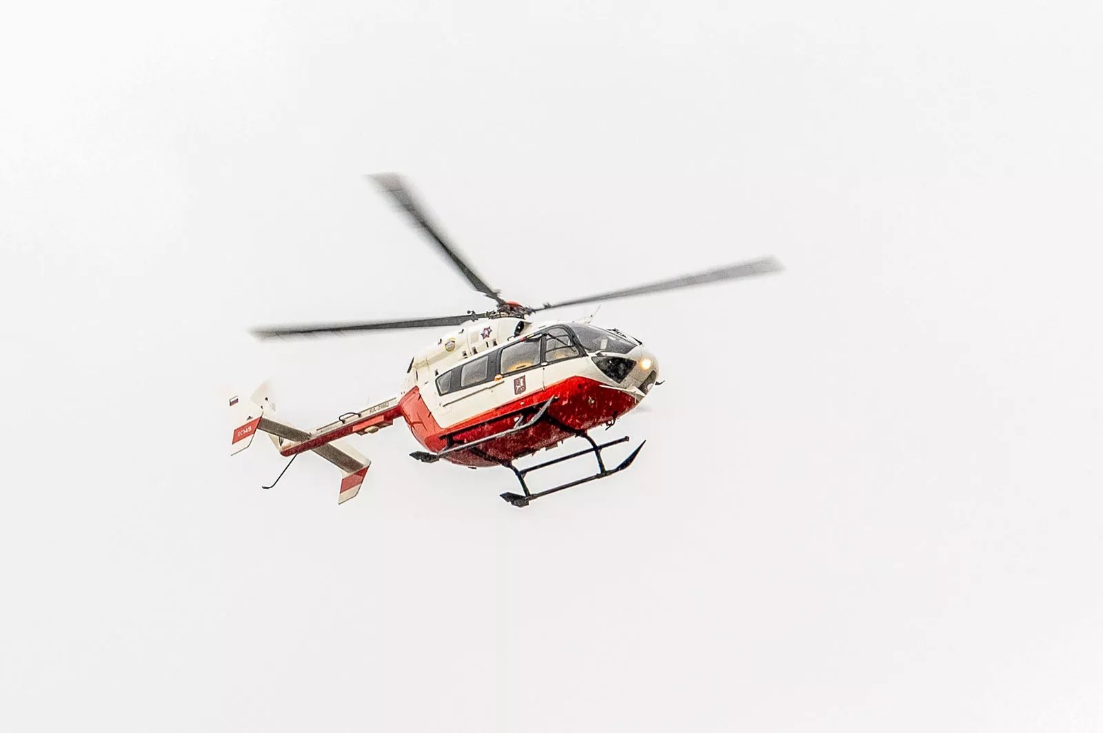 В ММКЦ «Коммунарка» начал круглосуточно дежурить санитарный вертолет 