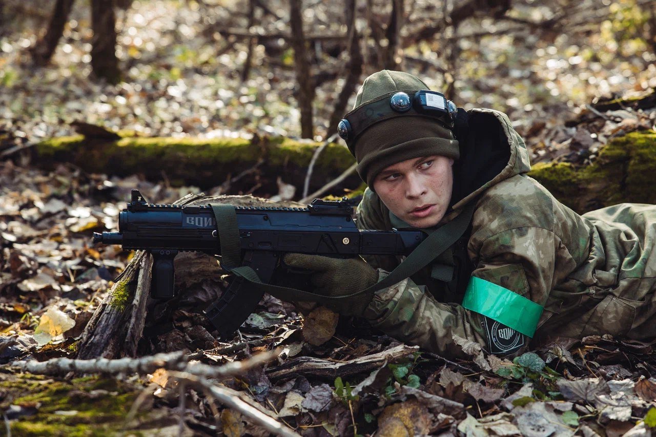 В Белгородской области прошел осенний этап военно-спортивных состязаний « Зарница 2.0: Время Героев!» :: Вести Подмосковья