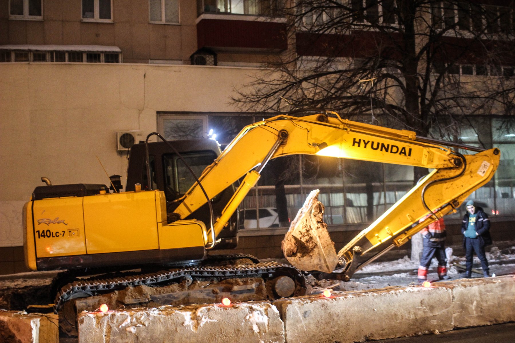 Пятеро уроженцев Закавказья задержаны в Подмосковье за кражу экскаваторов  на 33 млн рублей :: Вести Подмосковья