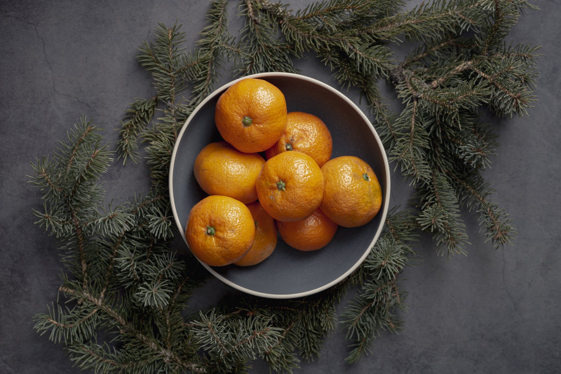 Экономист: мандарины упали в цене из-за роста поставок