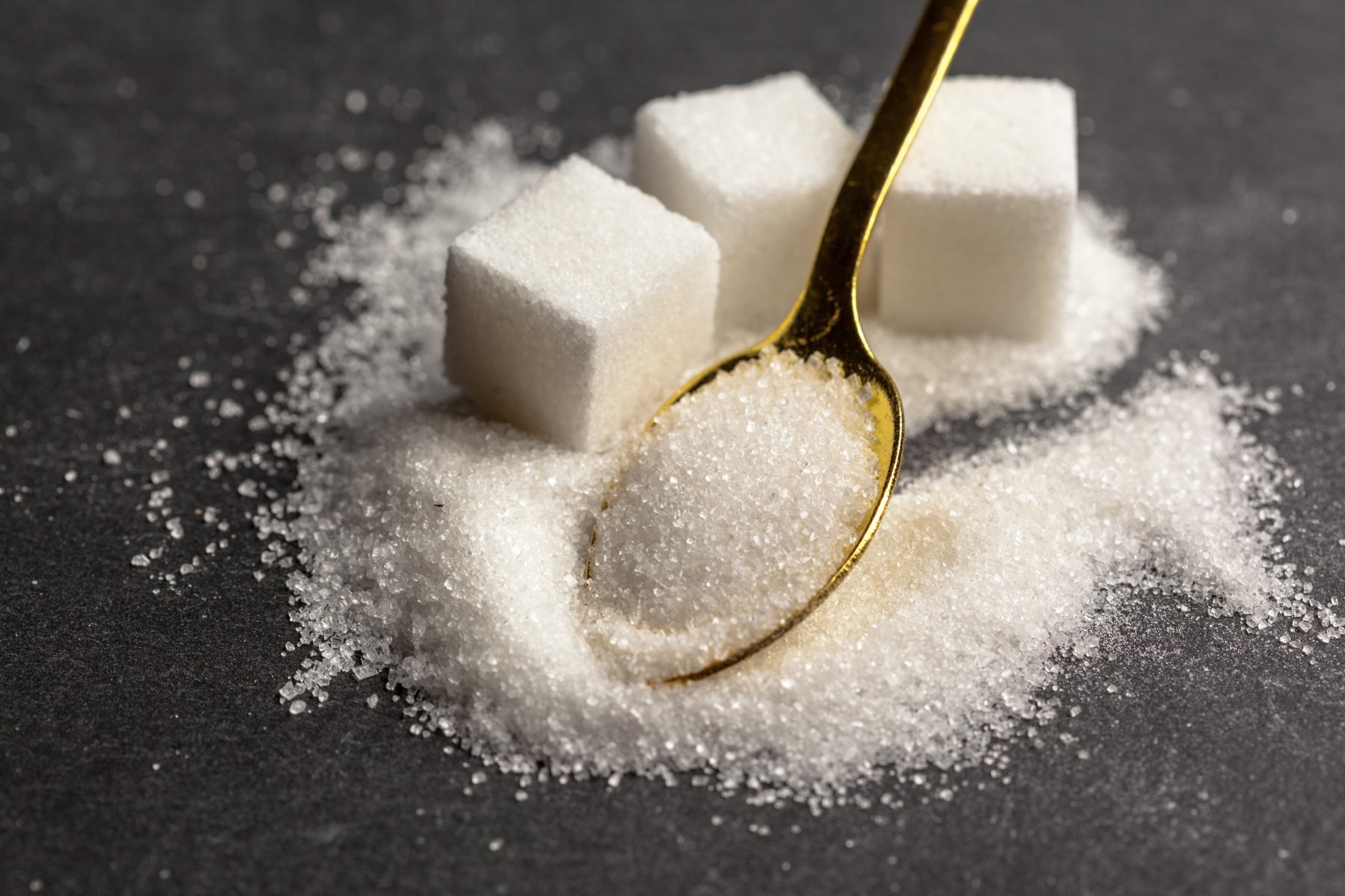 Ученые: употребление сахара может спровоцировать дегенерацию нервной системы