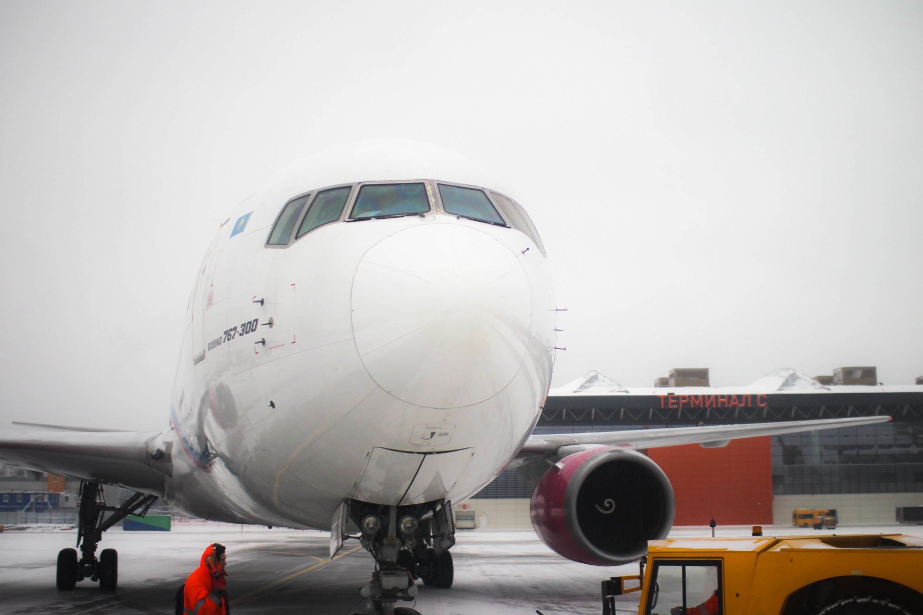SHOT: Норвегия не разрешила посадку российского самолета с умирающим пассажиром на борту 