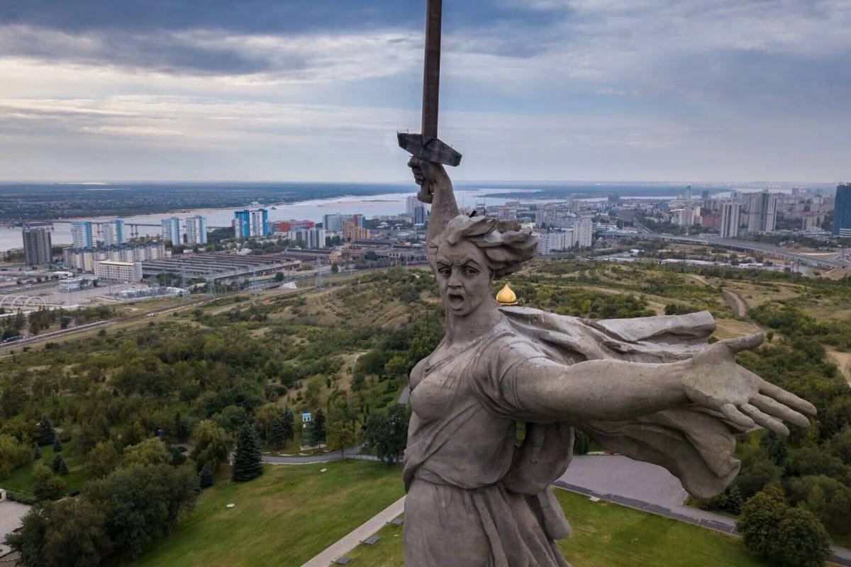 В Башкортостане активист предложил прикрыть грудь памятника «Родина-мать» 