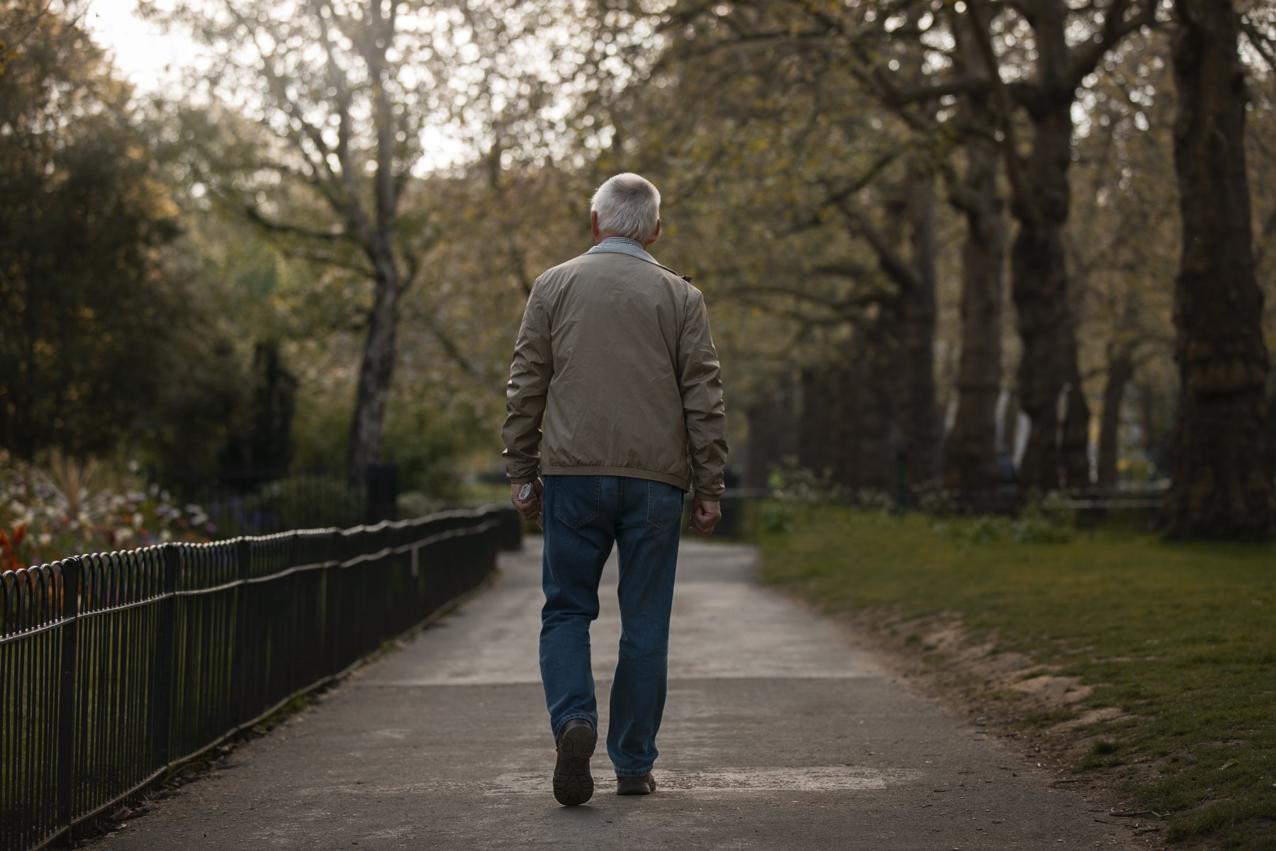 Демограф рассказал о количестве одиноких пожилых людей в России