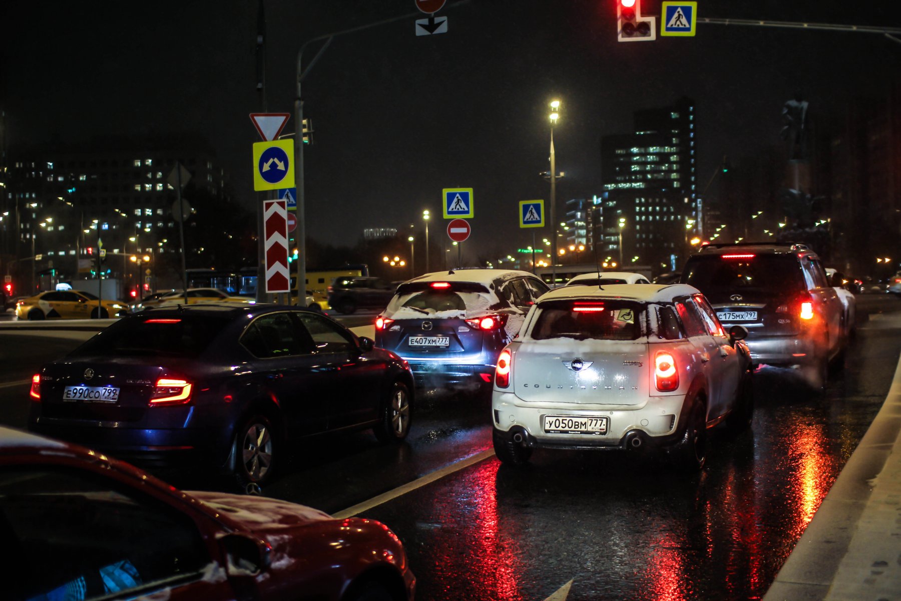 МИД: Москва ответит Вильнюсу в случае конфискации автомобилей с российскими номерами