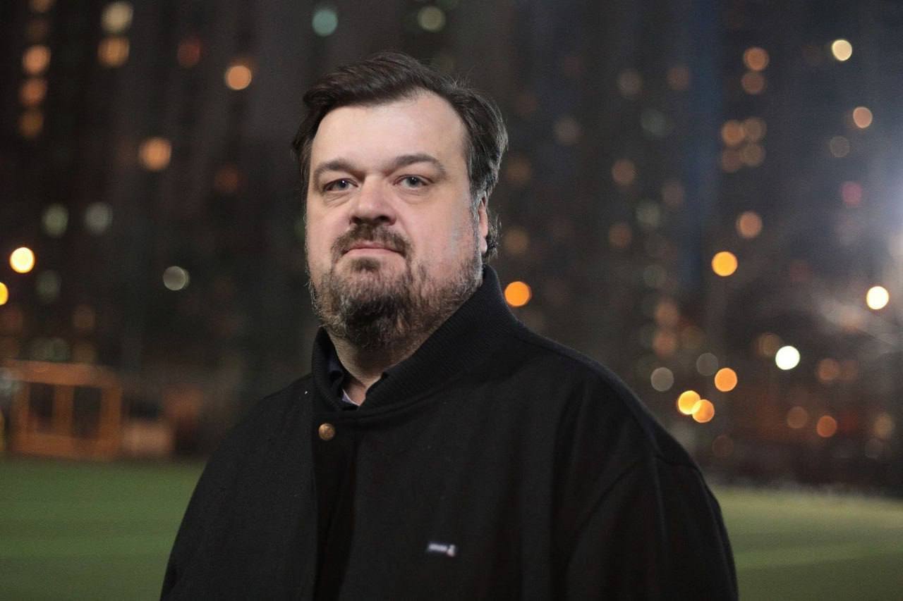 Умер журналист и футбольный комментатор Василий Уткин