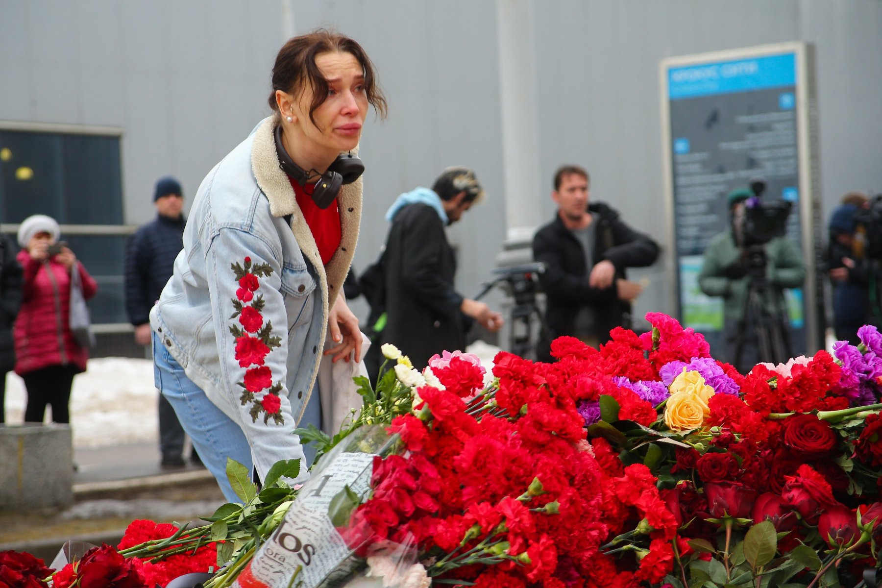 Порядка 450 человек обратились за выплатами пострадавшим в результате теракта в Красногорске