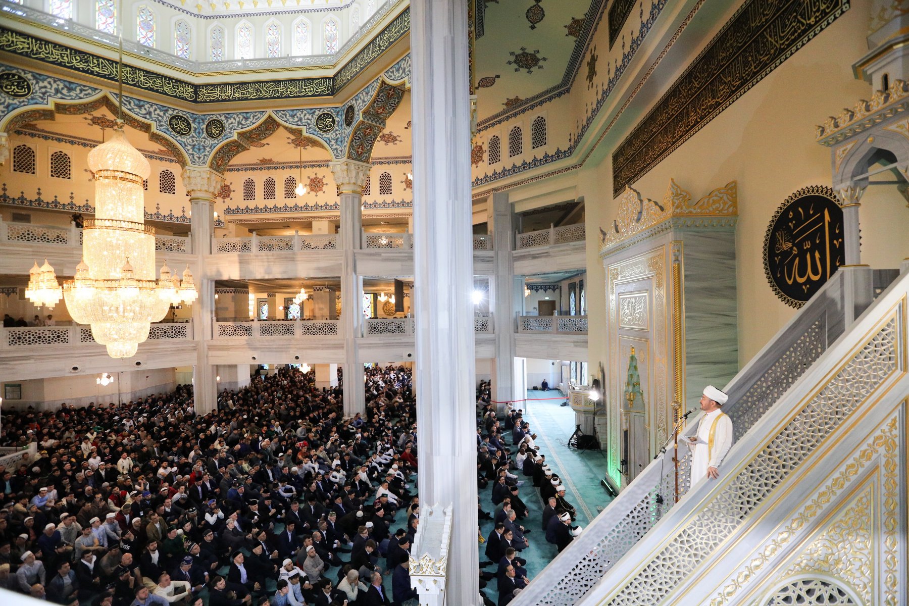 В Московской соборной мечети стартовало празднование Ураза-байрама