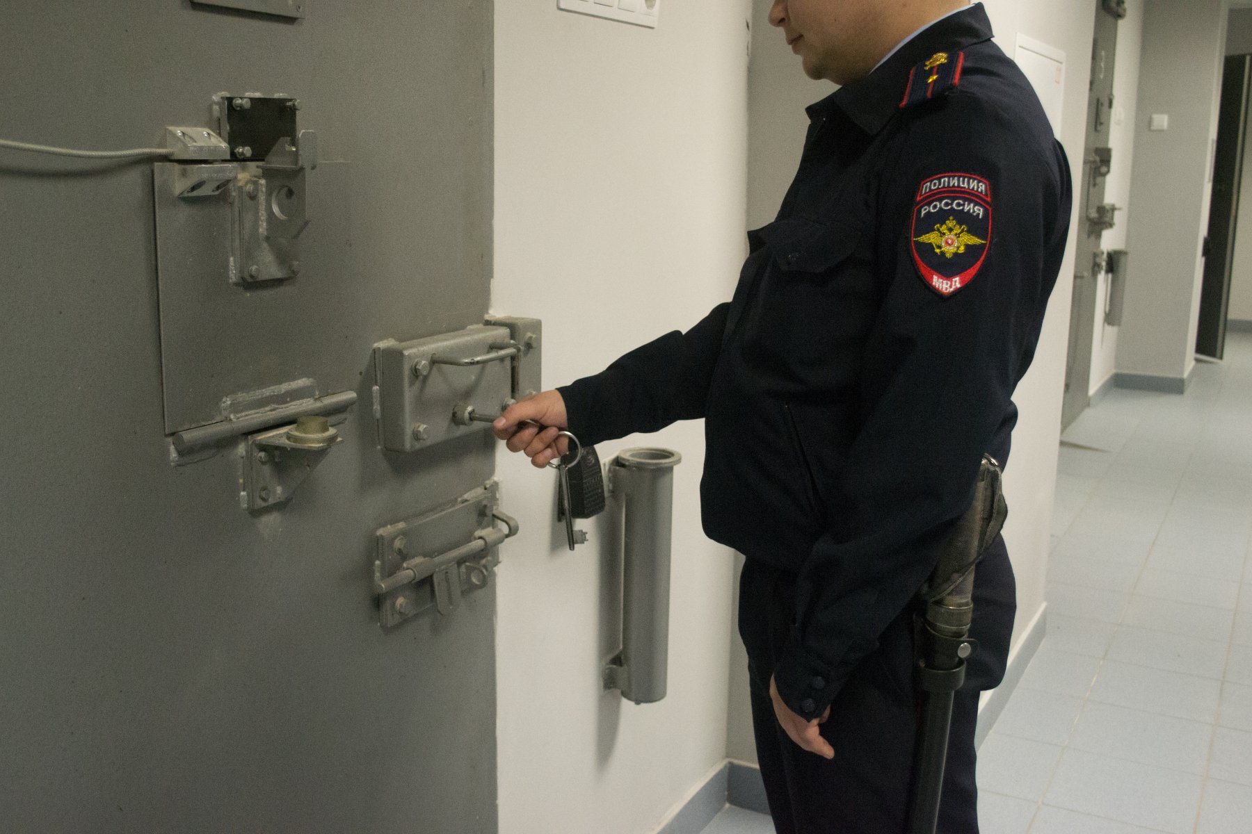 Российский суд впервые арестовал военнослужащего за добровольную сдачу в плен