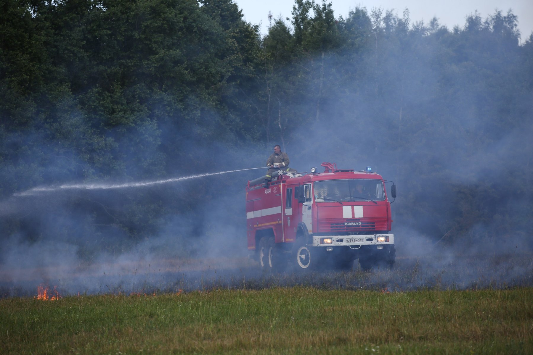 Жителям Подмосковья напомнили об опасности сжигания прошлогодней травы