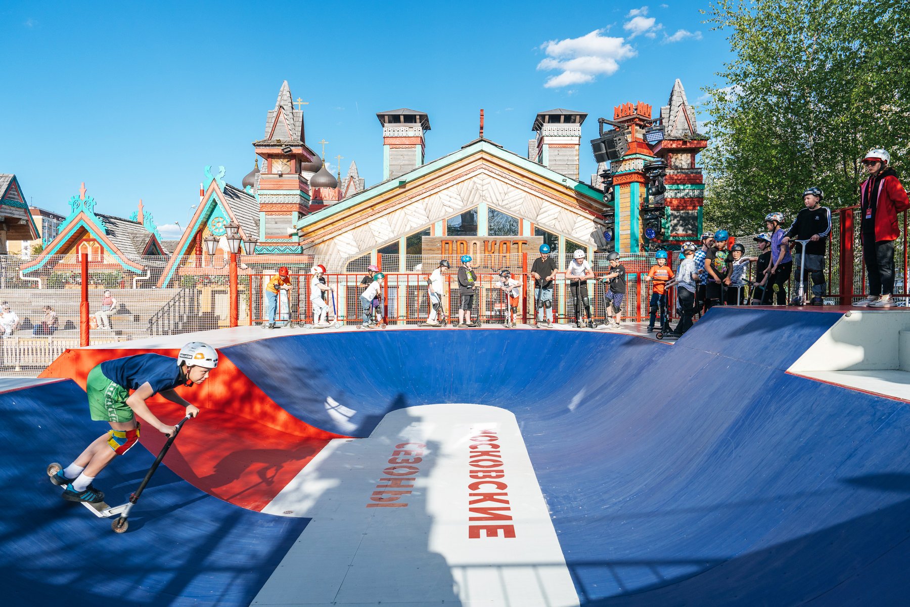 На фестивальных площадках «Московских сезонов» работает шесть скейт-парков и роллердром