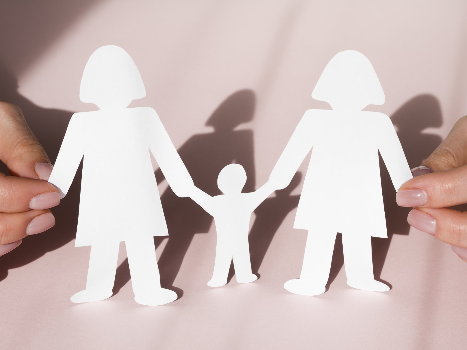 Детский омбудсмен: необходимо предоставлять бесплатные услуги психолога разводящимся семьям