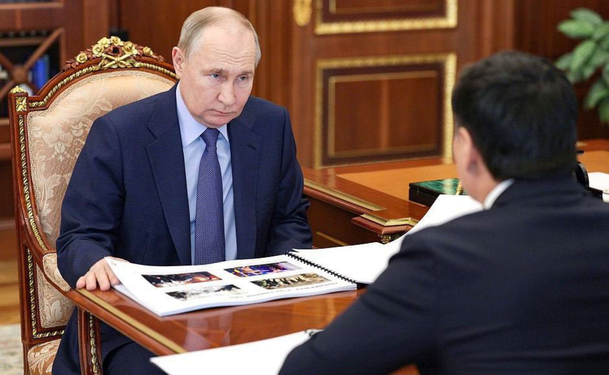 Глава Республики Калмыкия Бату Хасиков рассказал президенту Путину о деятельности Федерации кикбоксинга России
