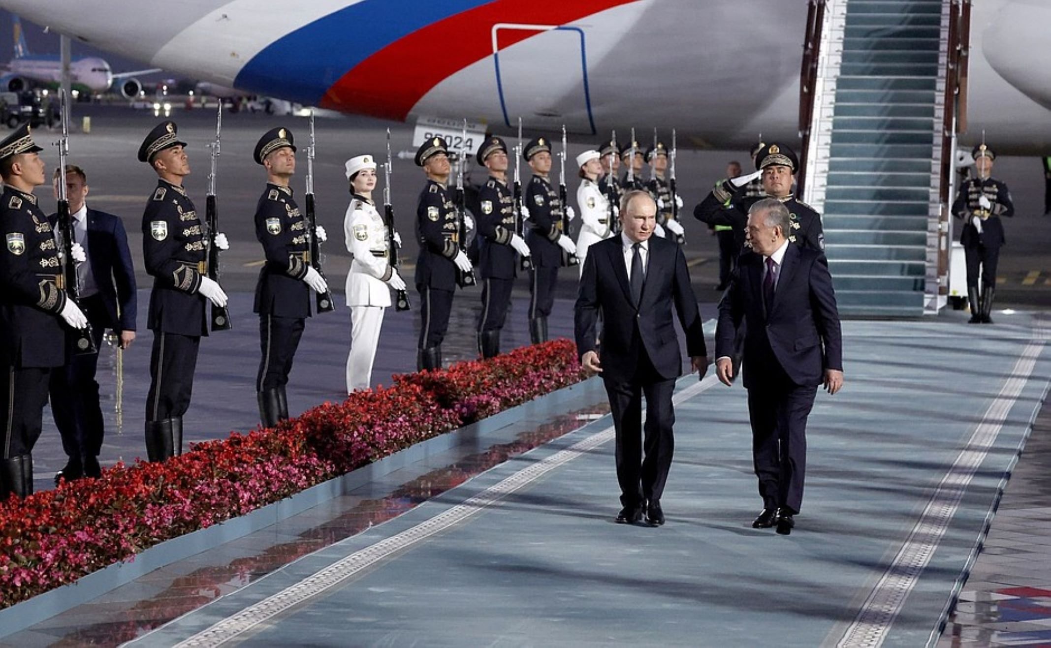 Во время визита Путина в Узбекистан подписали свыше 20 документов