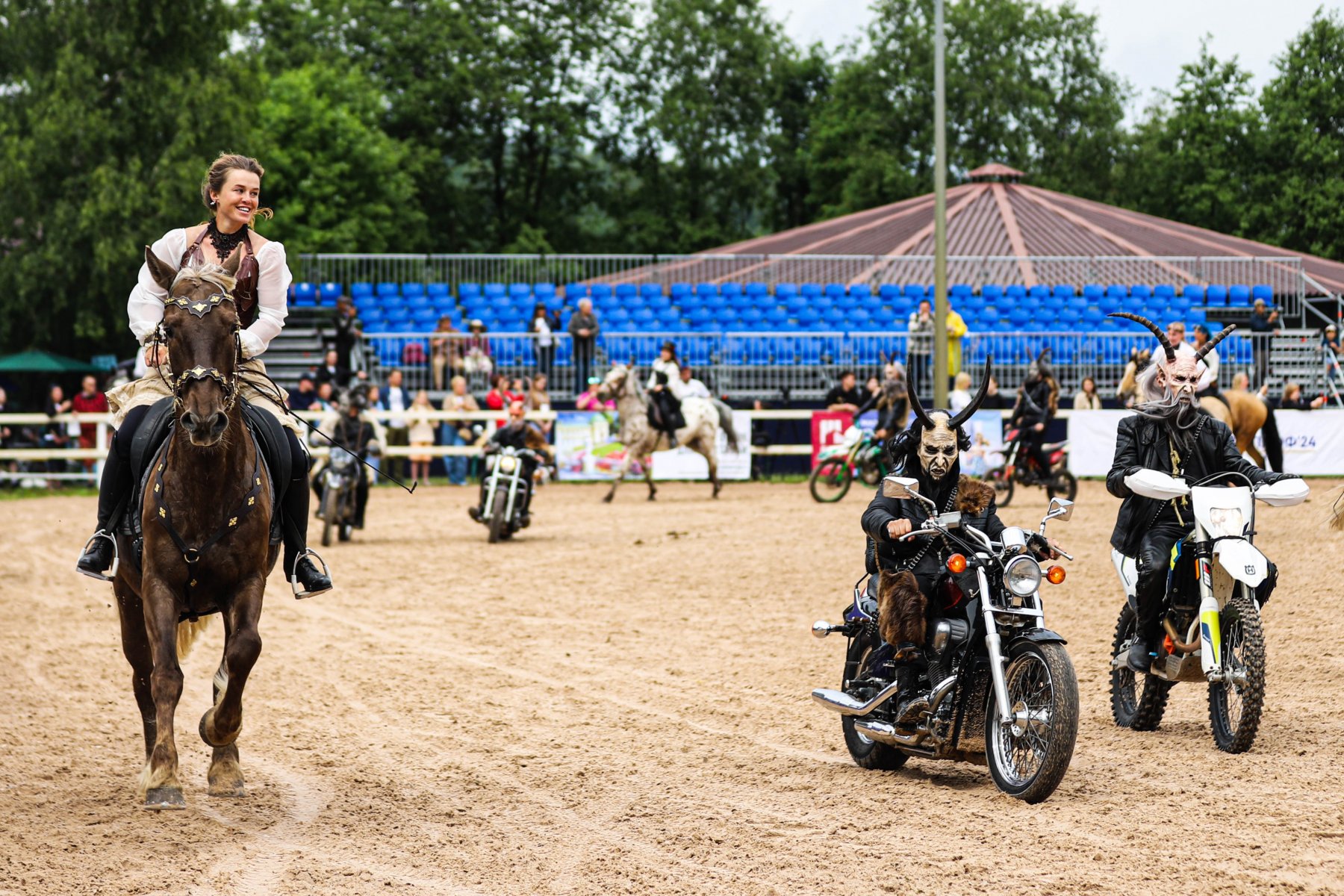 В Ленобласти продолжается XXV Международная конная выставка «Иппосфера-2024» 