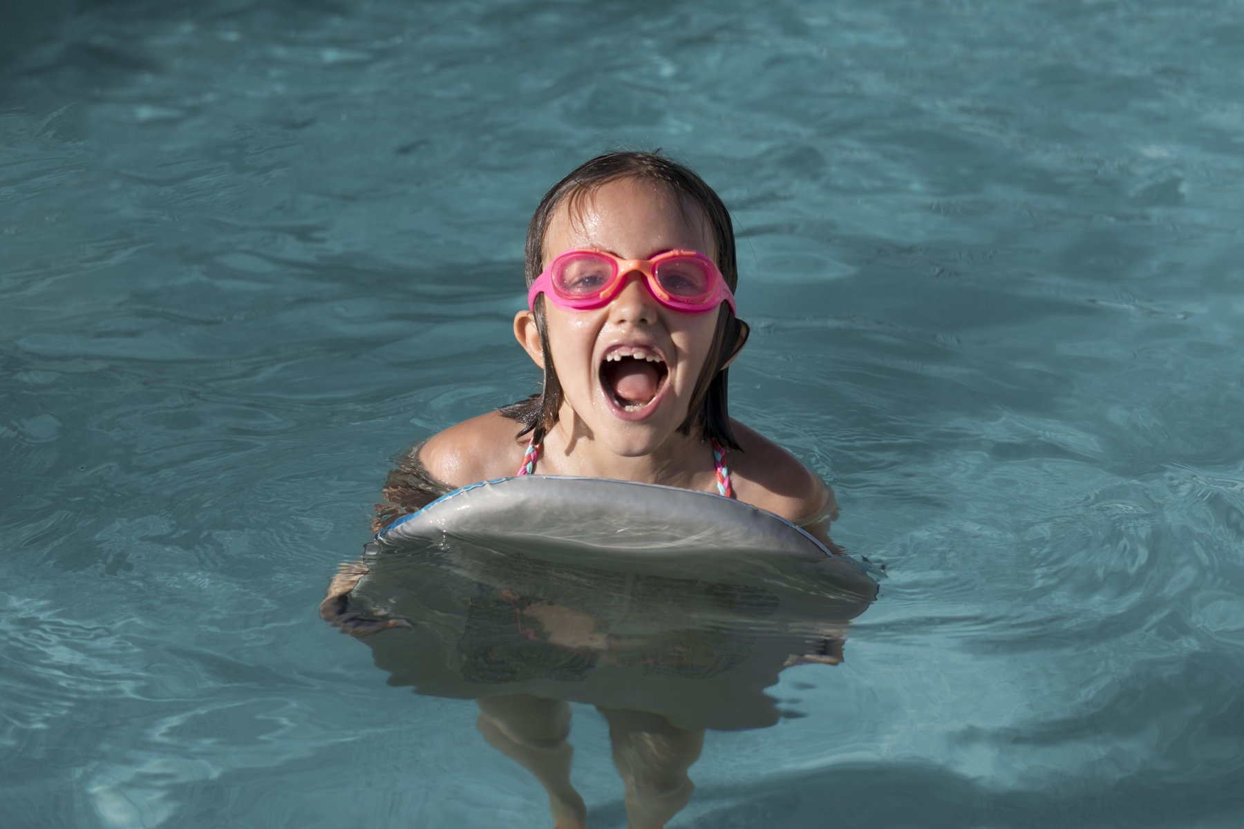 В России могут обязать школьников учиться плаванию накануне летних каникул