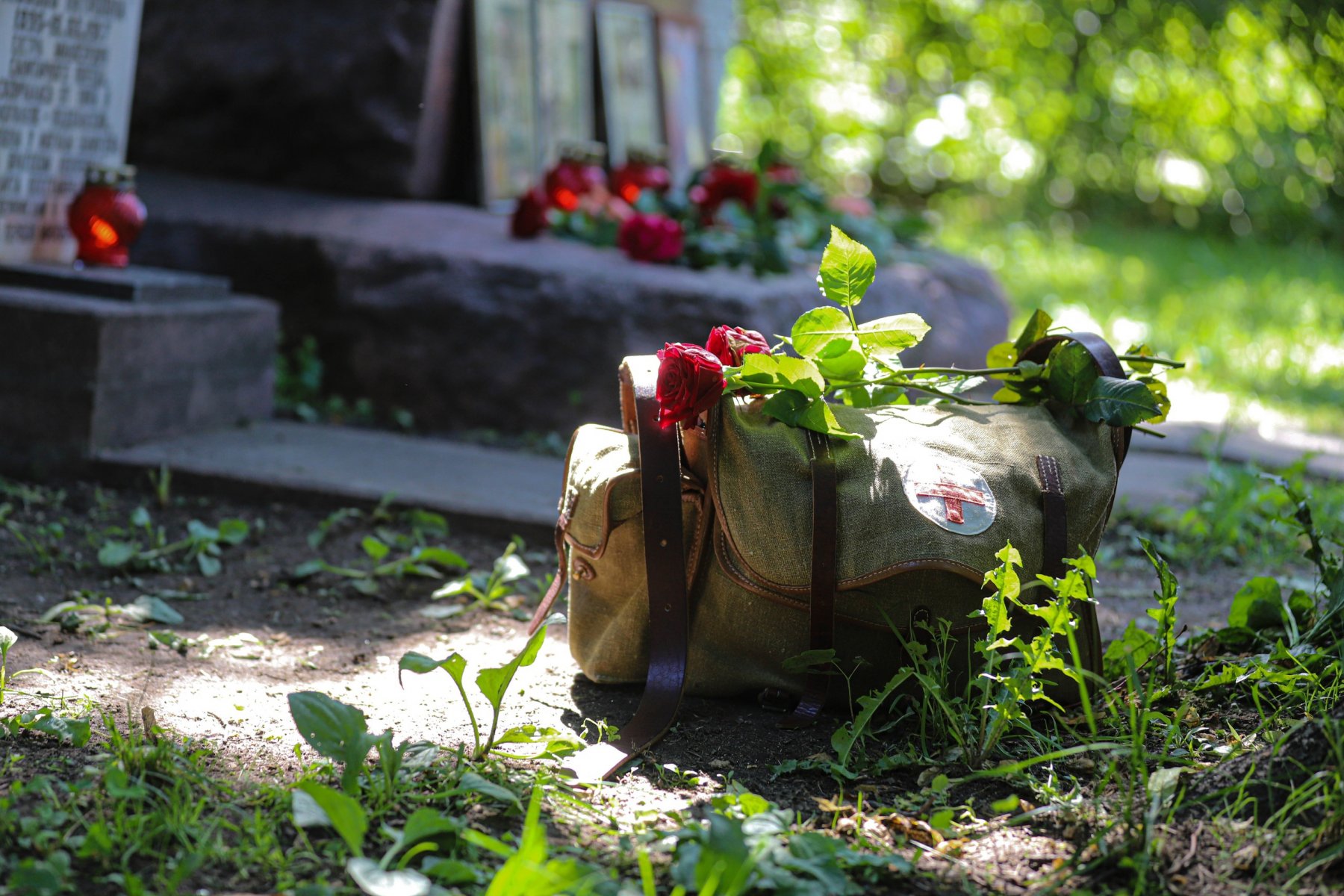 52 розы: в Москве почтили память сестер милосердия Первой мировой войны 