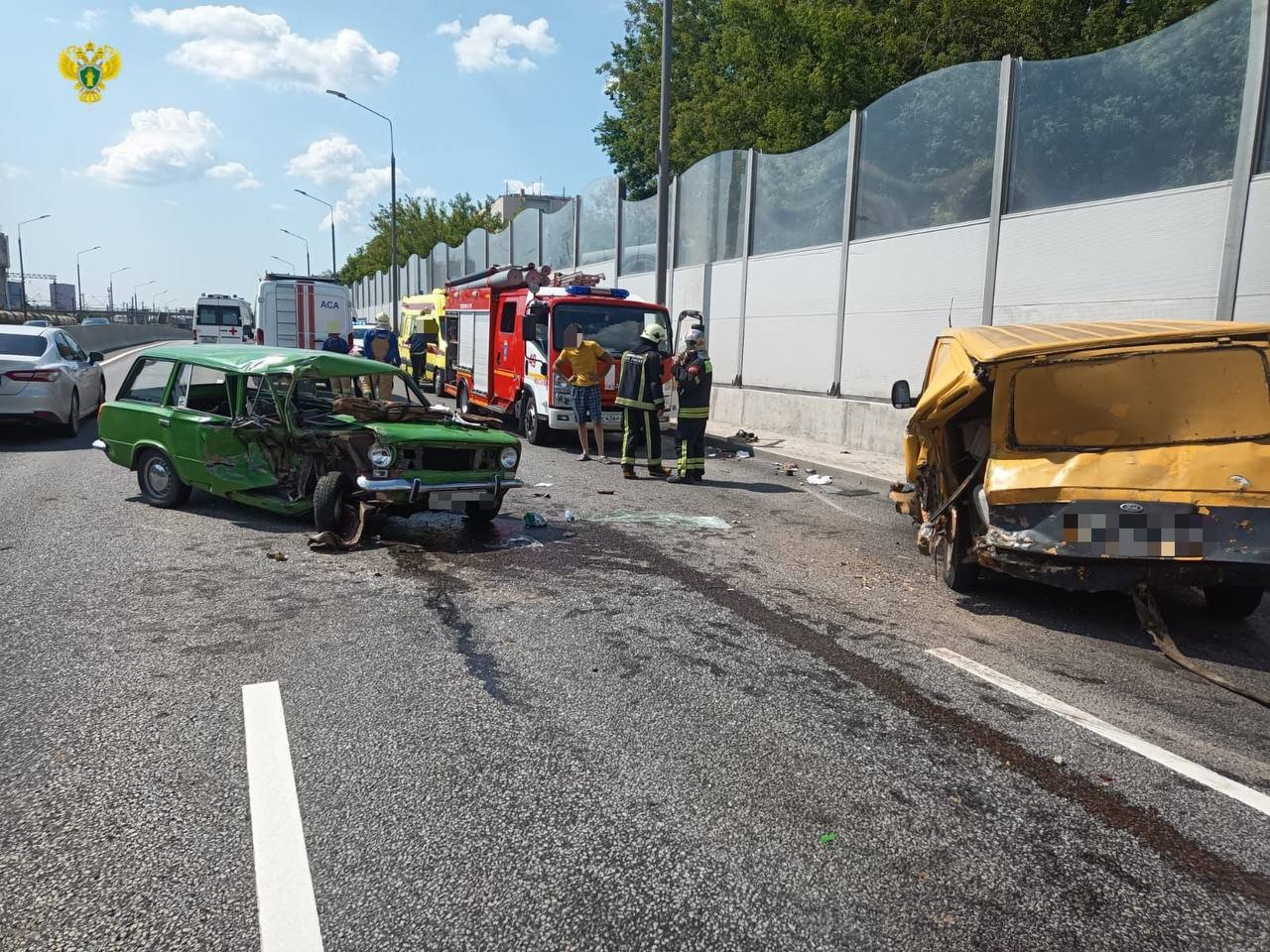 Два человека пострадали в аварии на юго-востоке Москвы