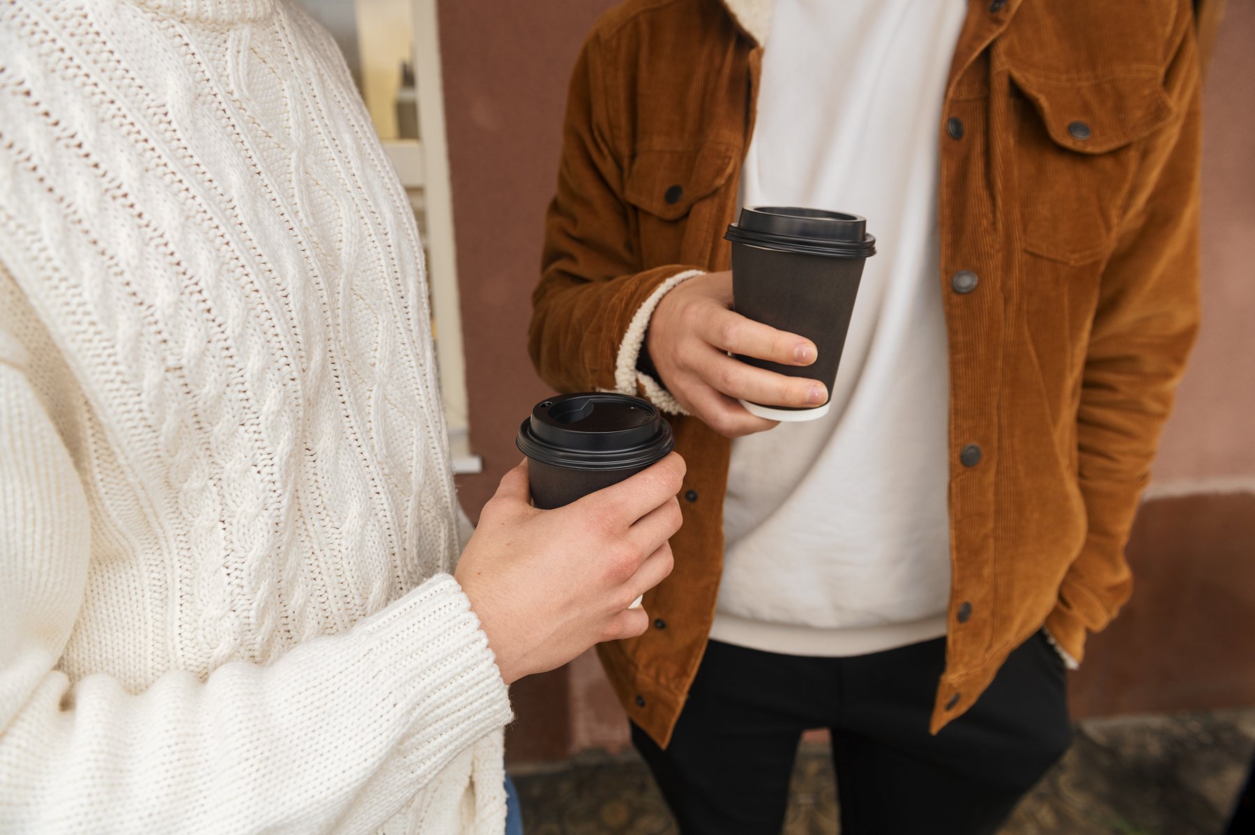 Диетолог предупредила об опасности кофе из уличных автоматов