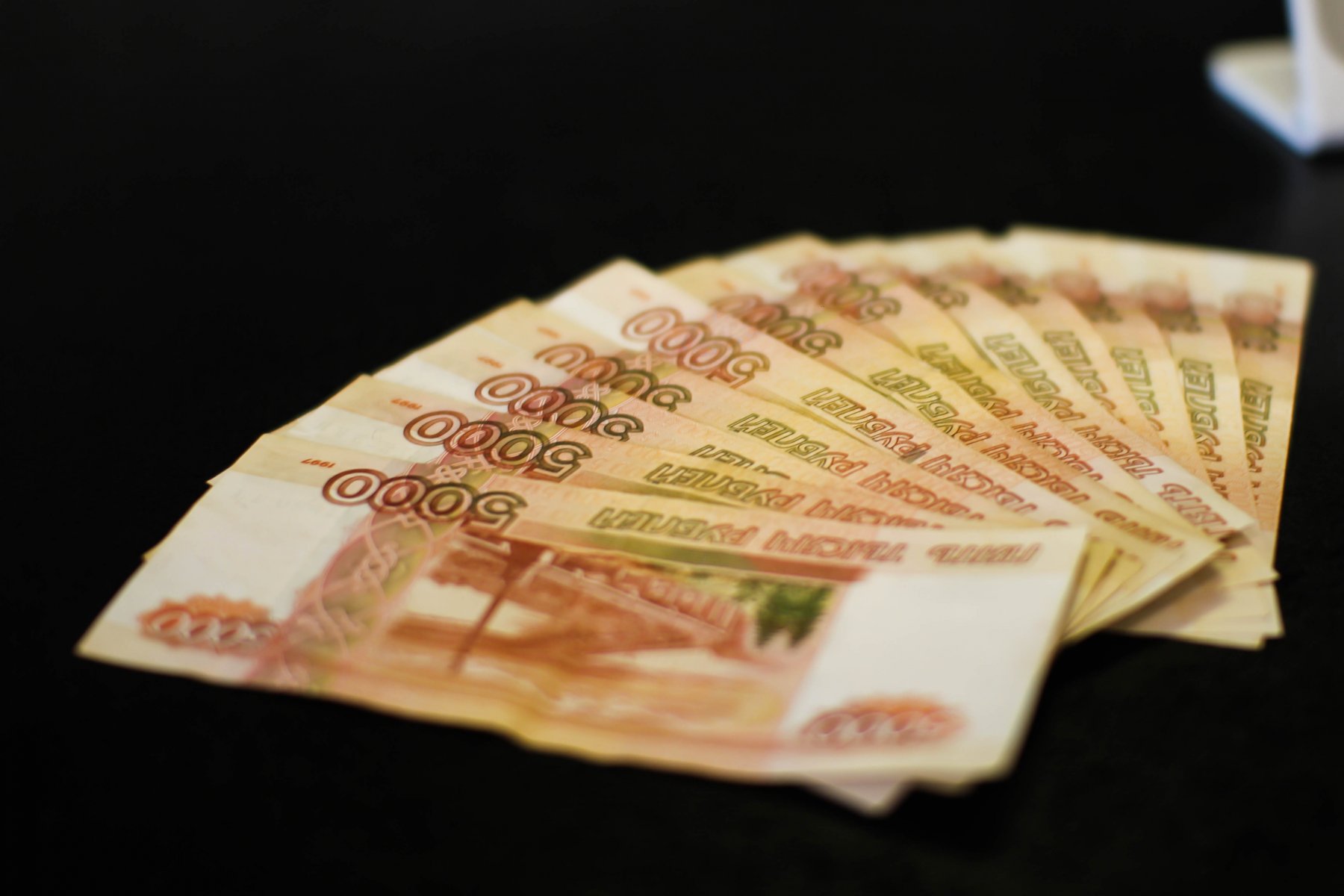 У сбежавших из России коррупционеров из МВД арестованы новые активы 
