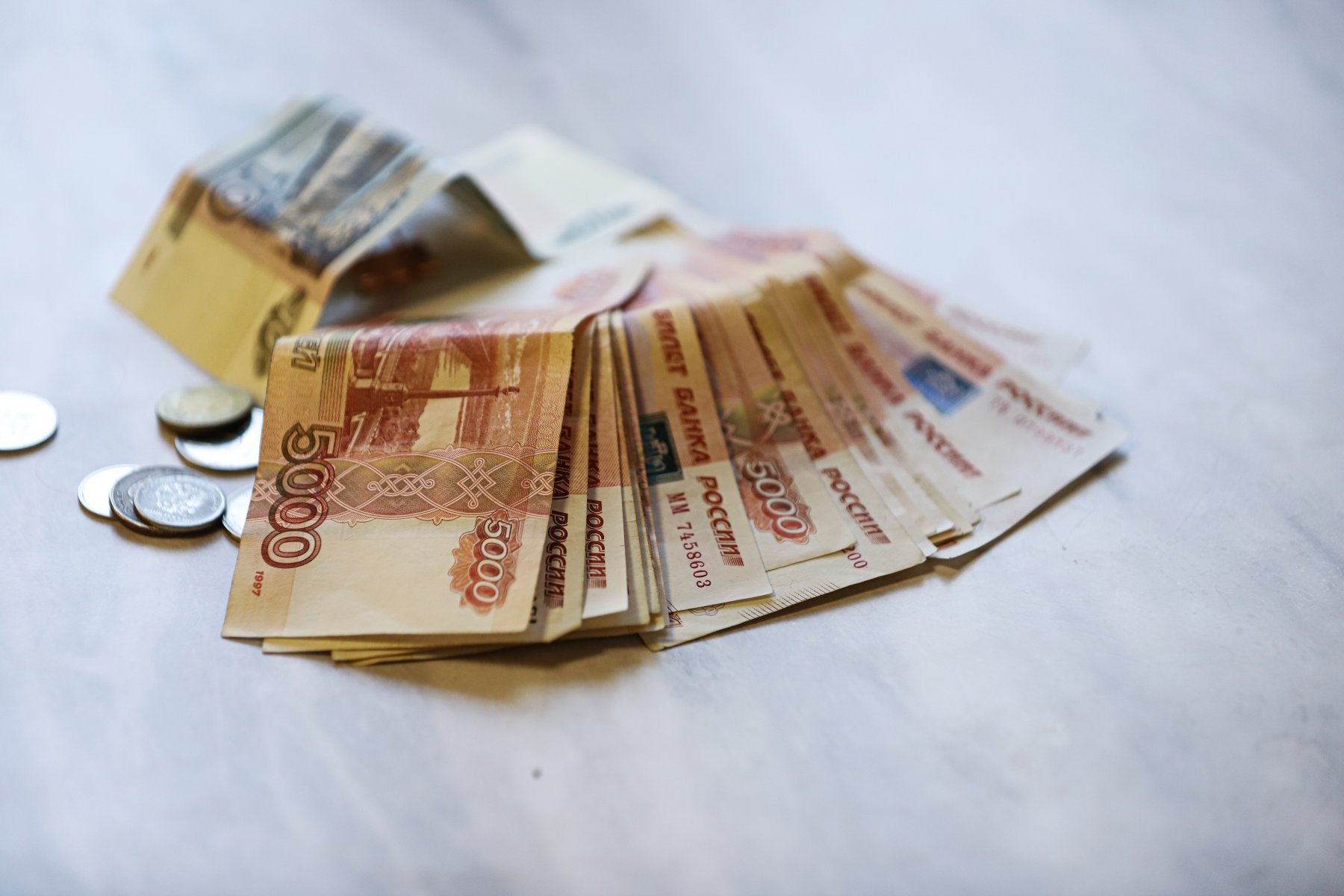 В России хотят на 1,2 тысячи рублей увеличить пенсии достигших 80-летия граждан 
