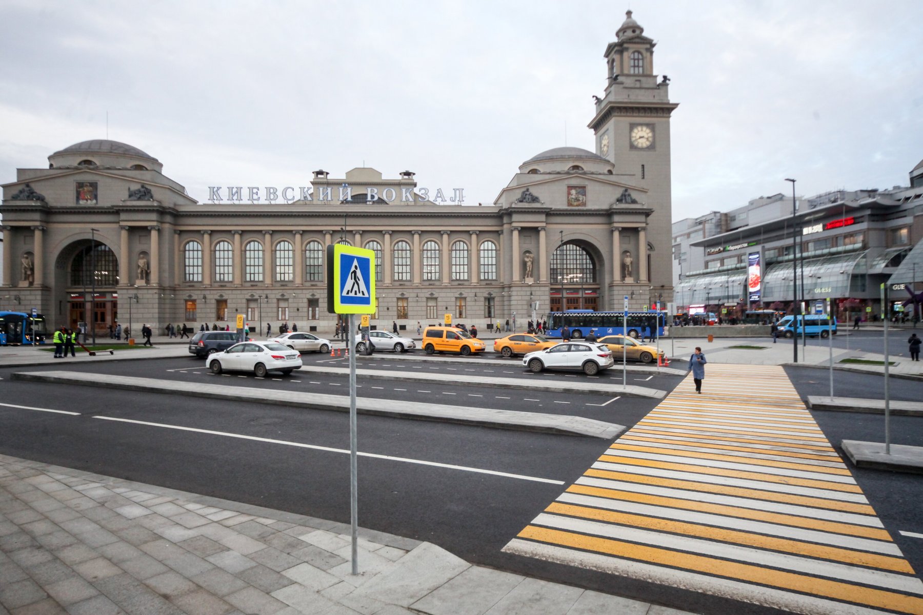 Собянин переименовал площадь у Киевского вокзала в площадь Евразии