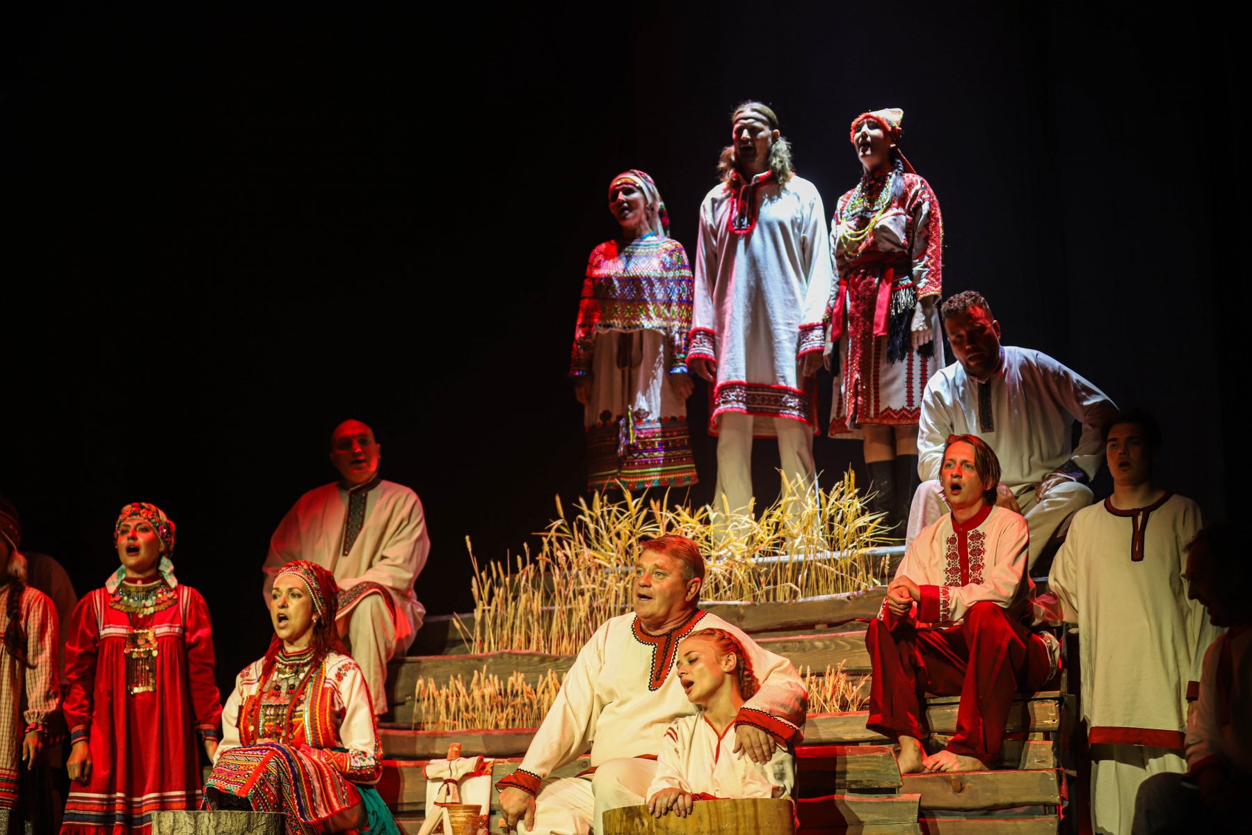 Мордовский национальный театр показал спектакль «Масторава» на Фестивале «Таврида.АРТ»
