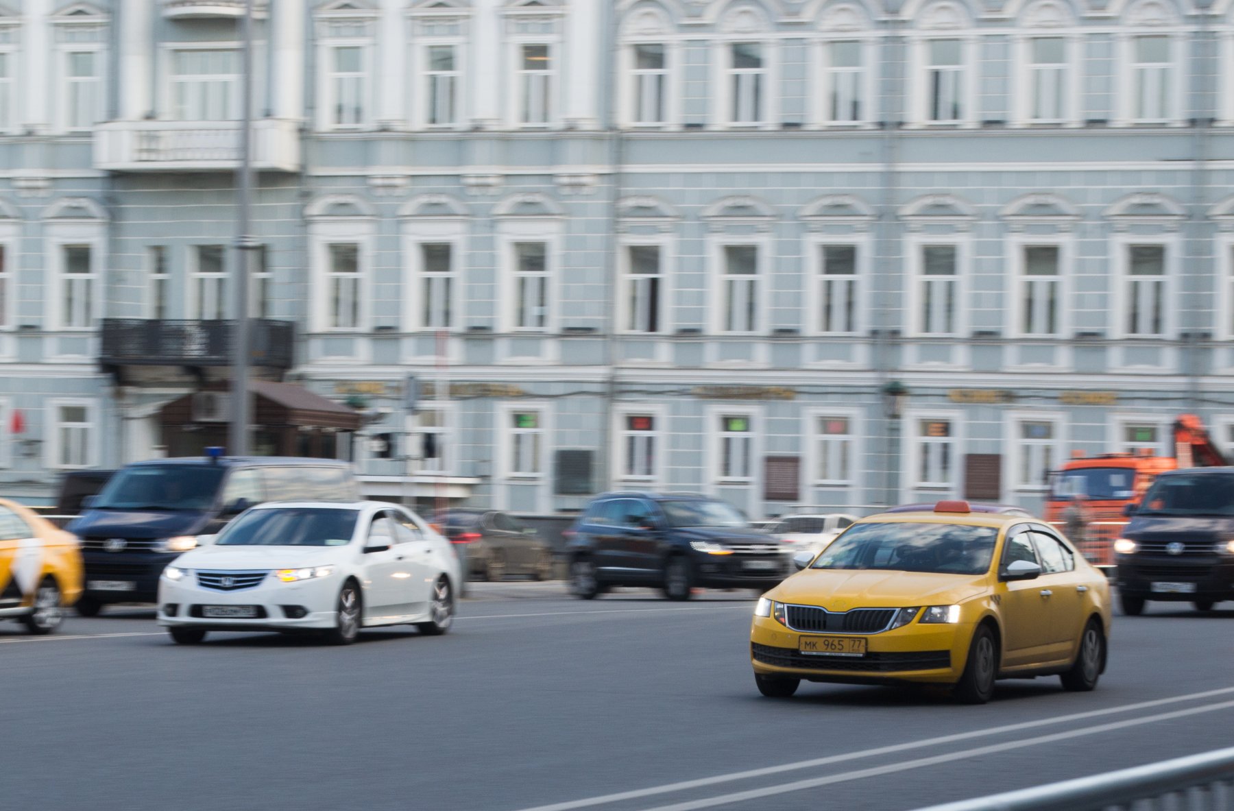 Столичных таксистов проверят  на знание Москвы