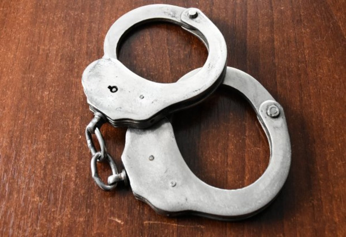 Мужчину, изнасиловавшего двух 14-летних девочек, задержали в Москве