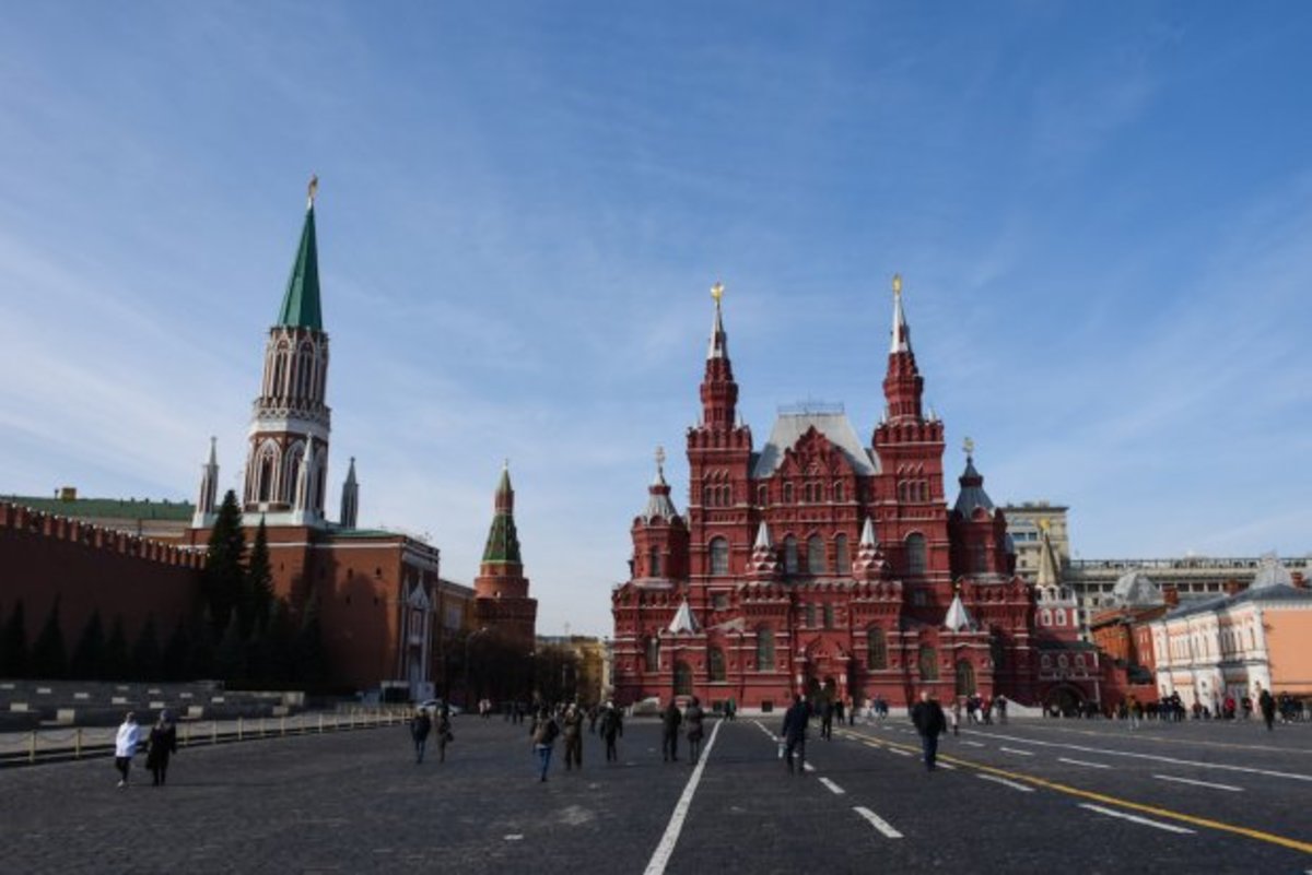В Москве 24 и 29 апреля ограничат движения в связи с репетиций Парада Победы