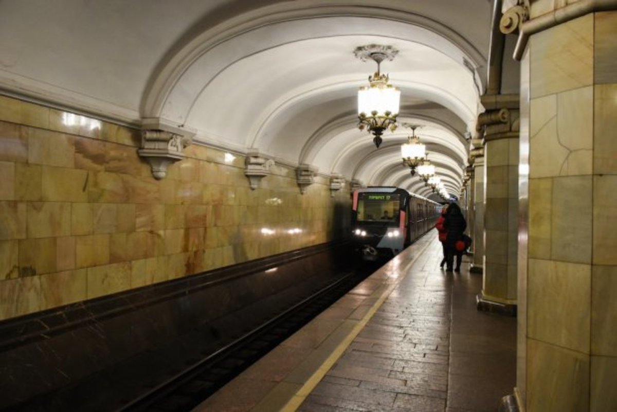Более 700 рабочих мест создано к открытию новых станций Сокольнической линии метро