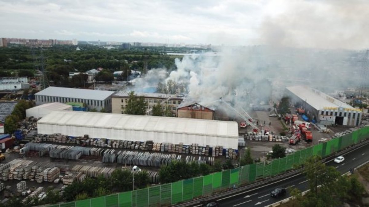 Следственный комитет возбудил уголовное дело после пожара на ТЭЦ в Мытищах