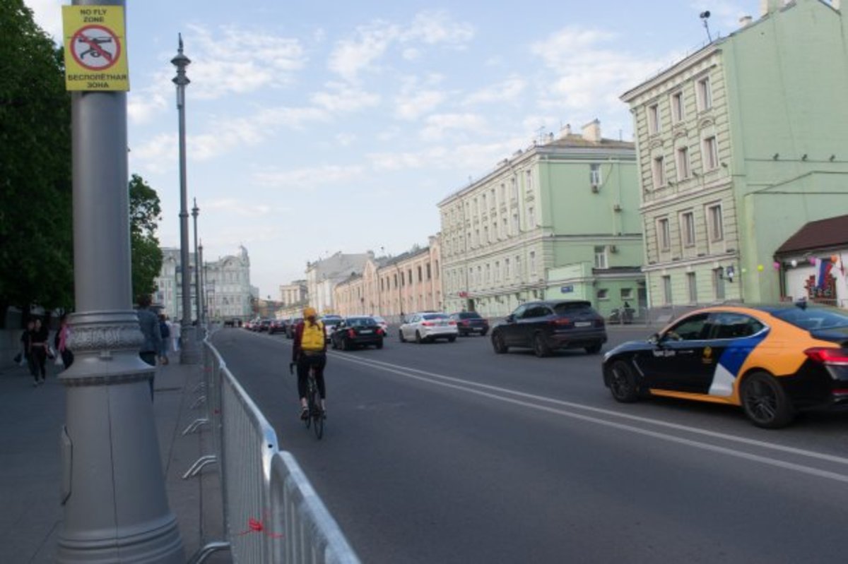 В Москве сотрудники автосервиса были задержаны на иномарке клиента