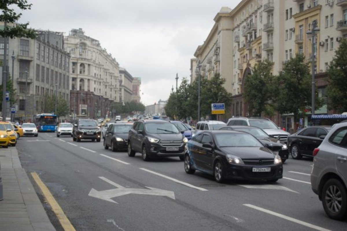 Дороги Москвы загружены на 4 балла