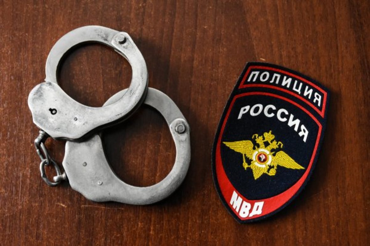 На несанкционированной акции в Москве задержали мужчину, находящегося в федеральном розыске 