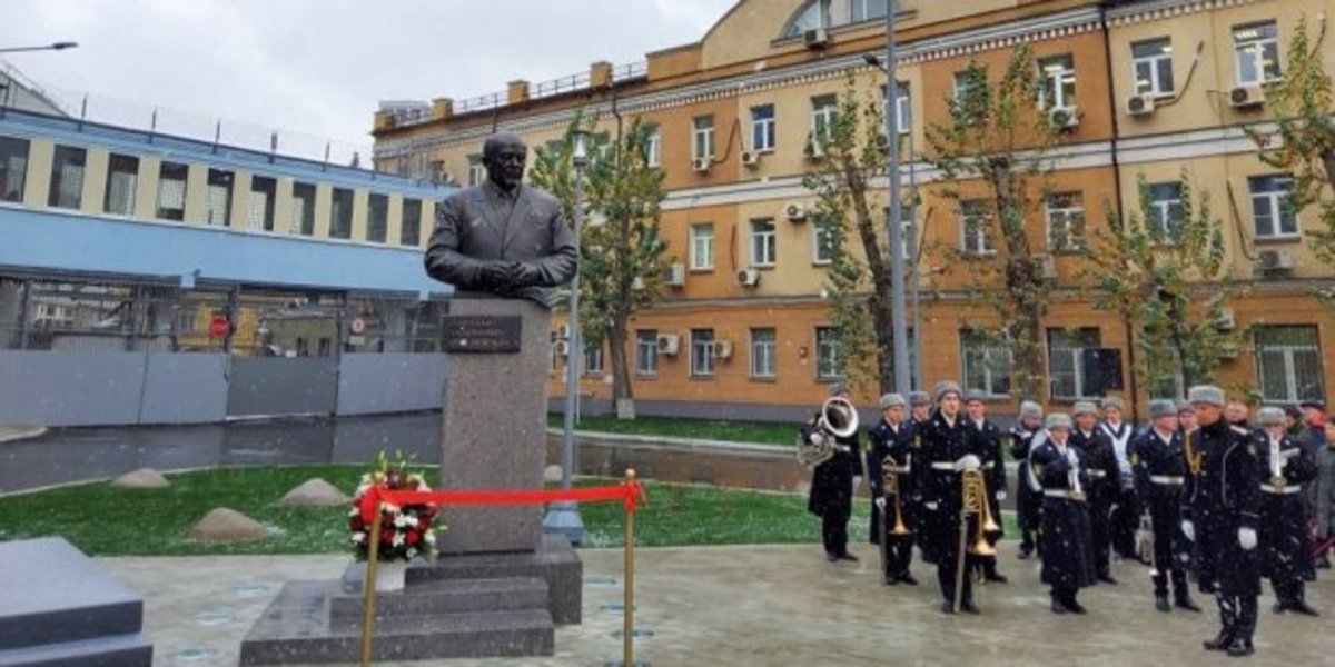 Создателю первых реакторов Николаю Доллежалю установили памятник в центре Москвы