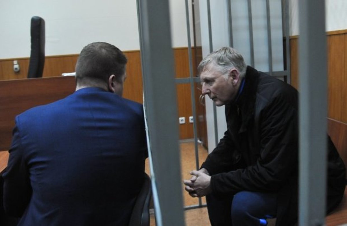 Задержанный генерал-лейтенант ФТС А. Кизлык отрицает злоупотребление полномочиями