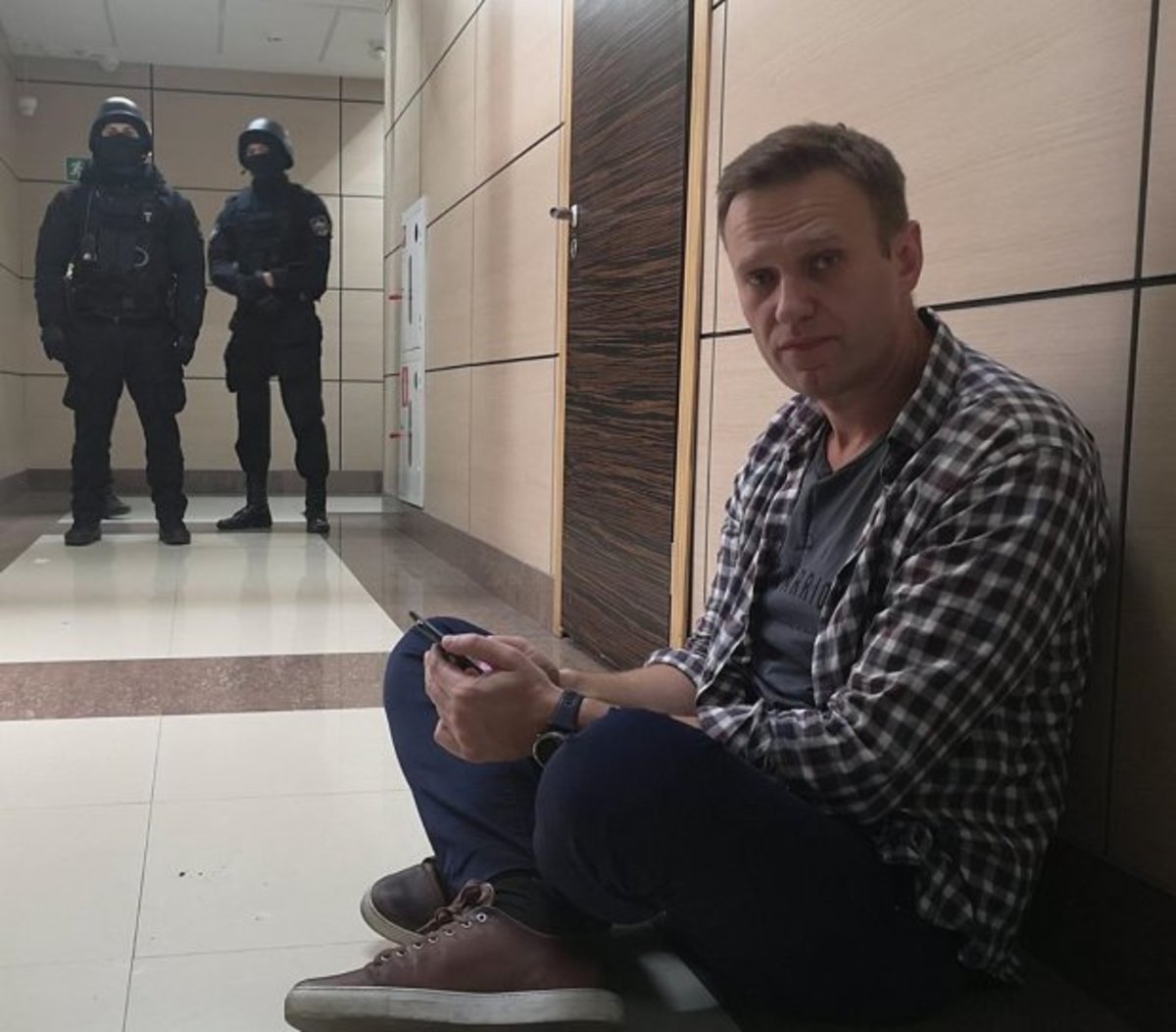 Навальный: никто из сотрудников ФБК не задержан