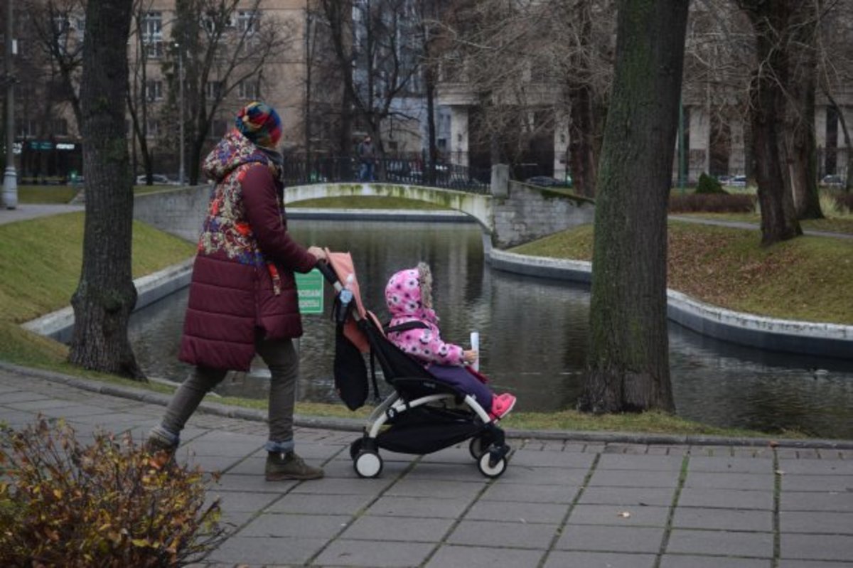 В Москве сообщили о поддержке женщин с детьми
