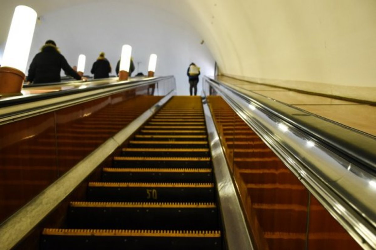На станции метро «Смоленская» Арбатской-Покровской линии воссоздадут первоначальную систему освещения
