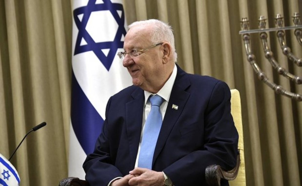 Президент Израиля решил читать детям сказки во время карантина