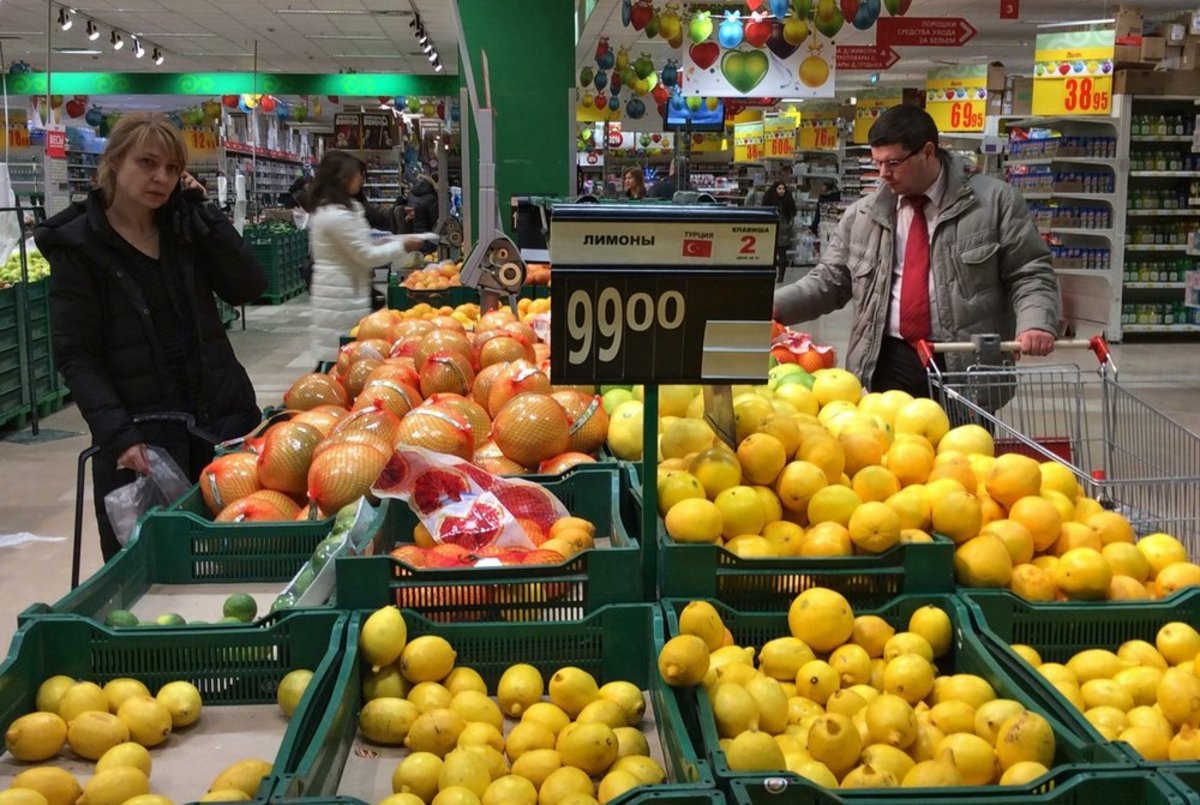 В России обсудили введение наказаний для перевозчиков санкционной продукции 