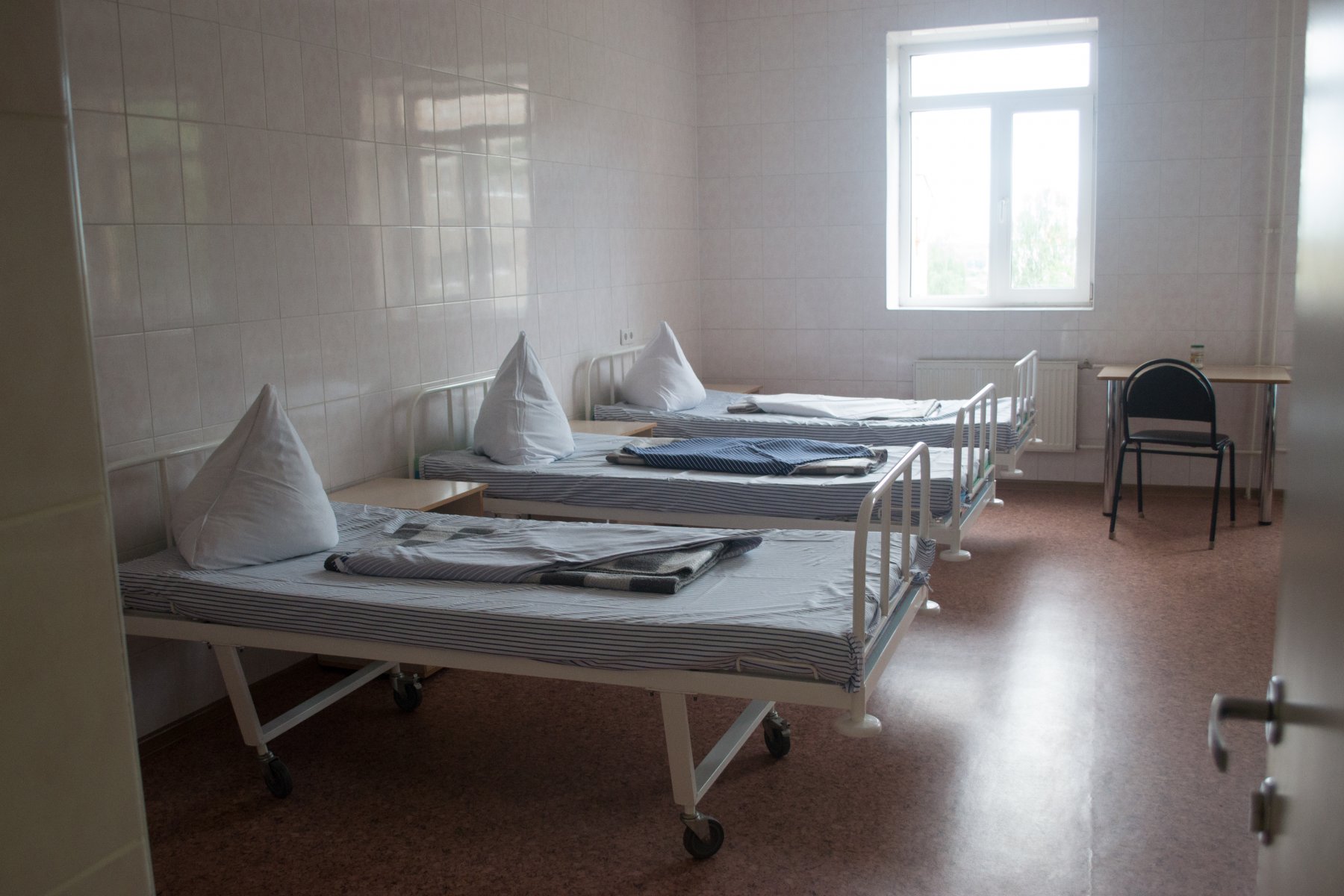  В Подмосковье демонтируют временные ковидные госпитали