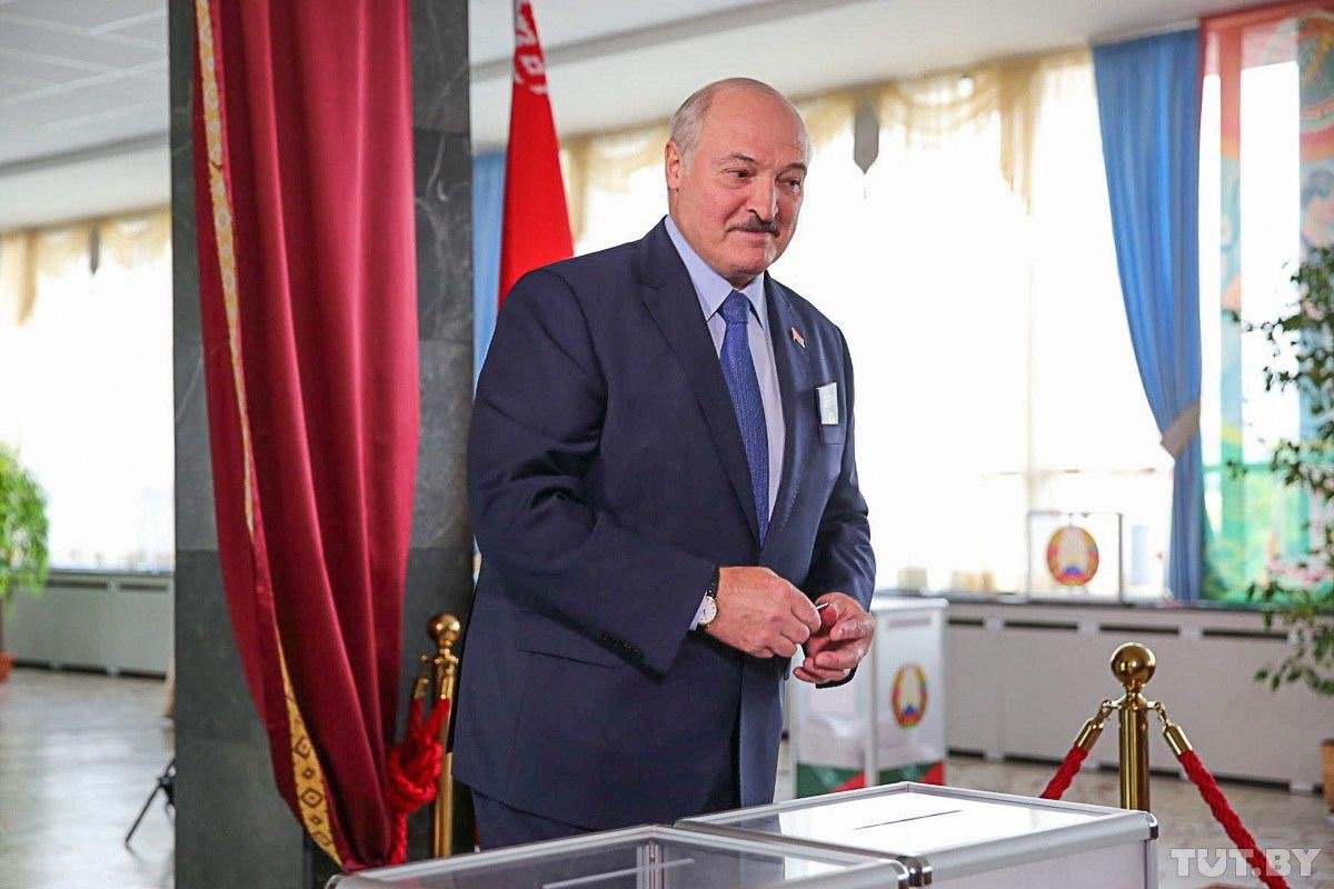 ЦИК Беларуси заявил о победе Лукашенко на выборах президента