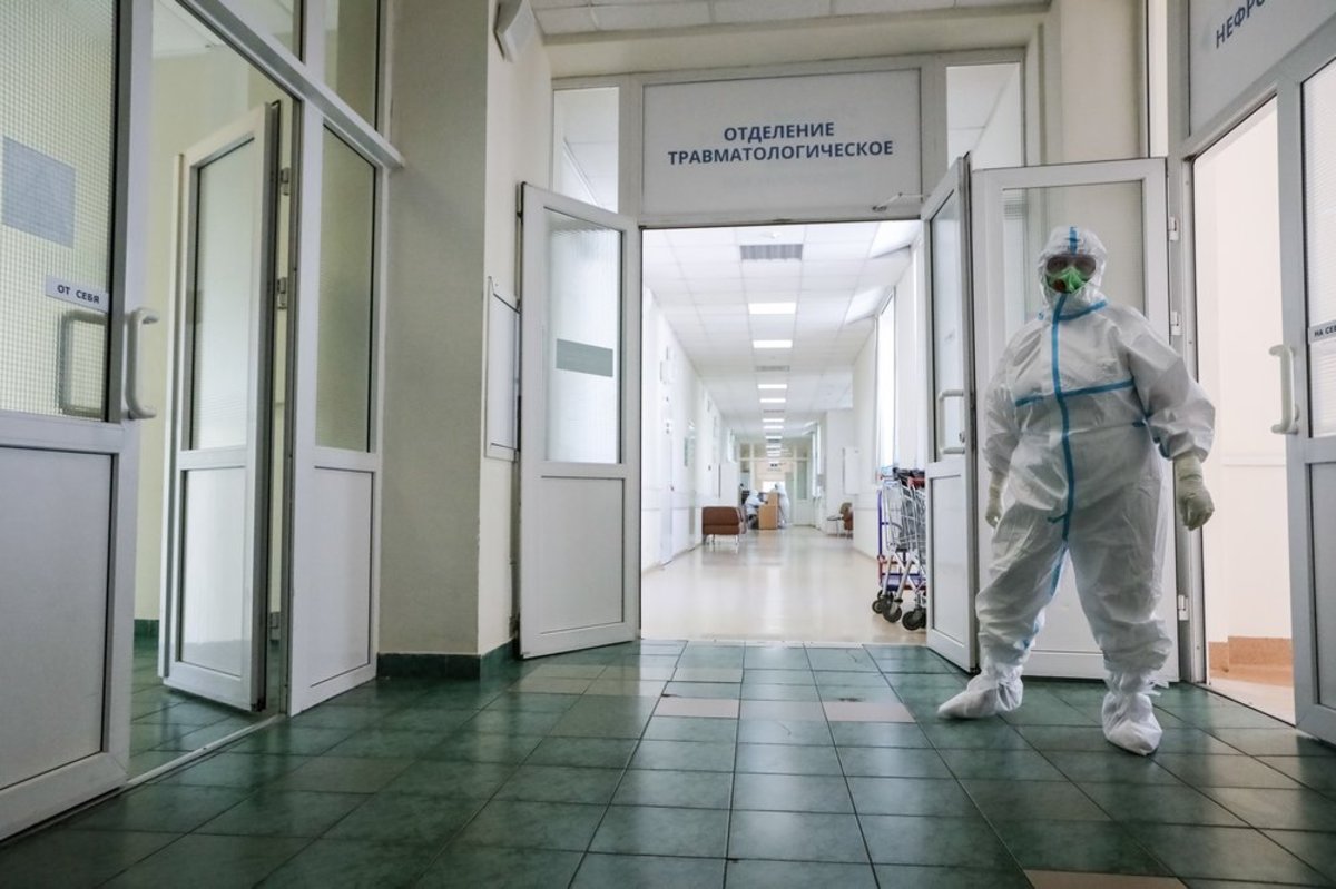 За сутки в России заразились коронавирусом 11 615 человек