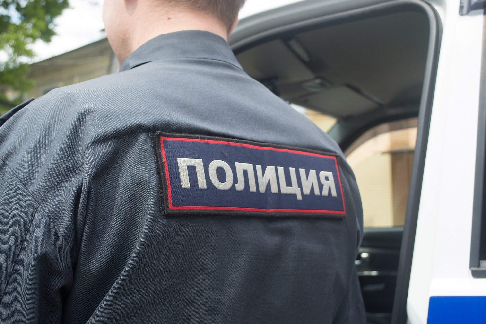 Неизвестный захватил заложников в квартире в Москве 