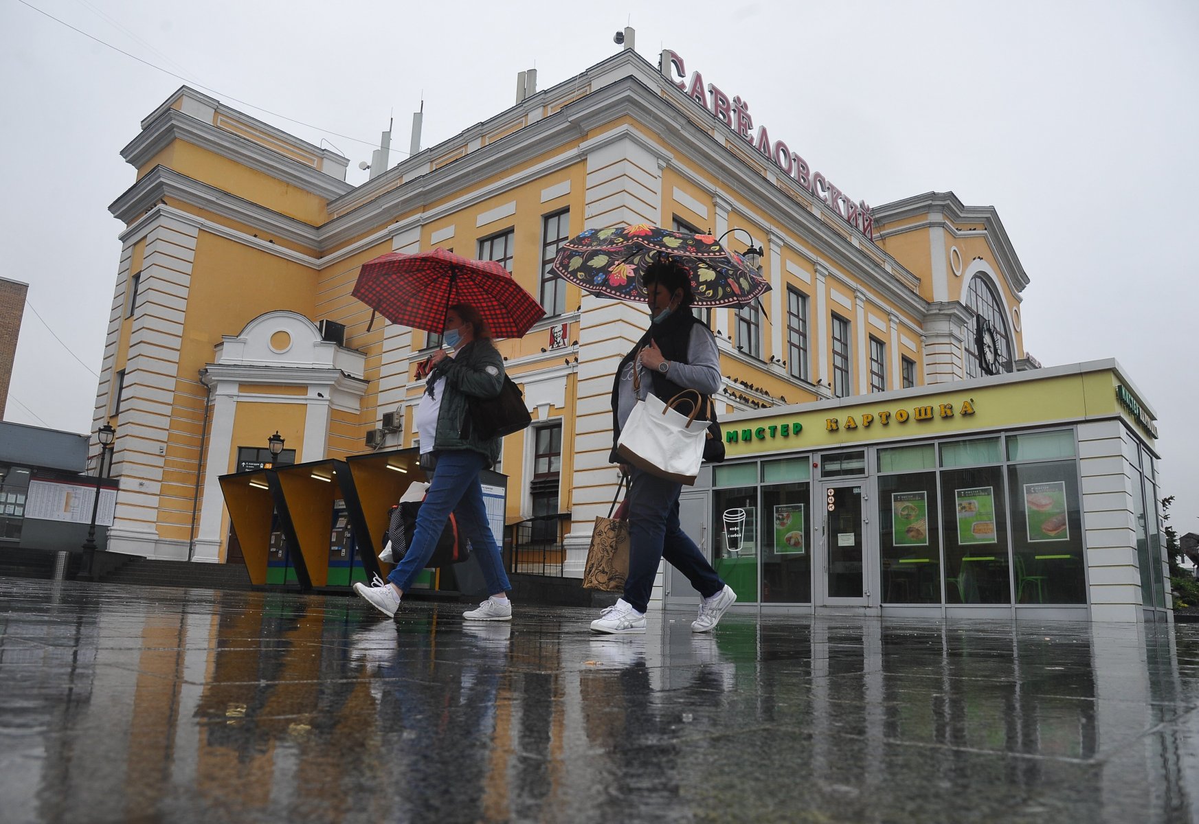 Синоптики рассказали о проливных дождях в Москве 